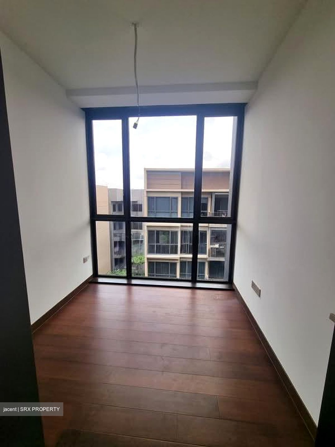 The Commodore (D27), Condominium #566406901
